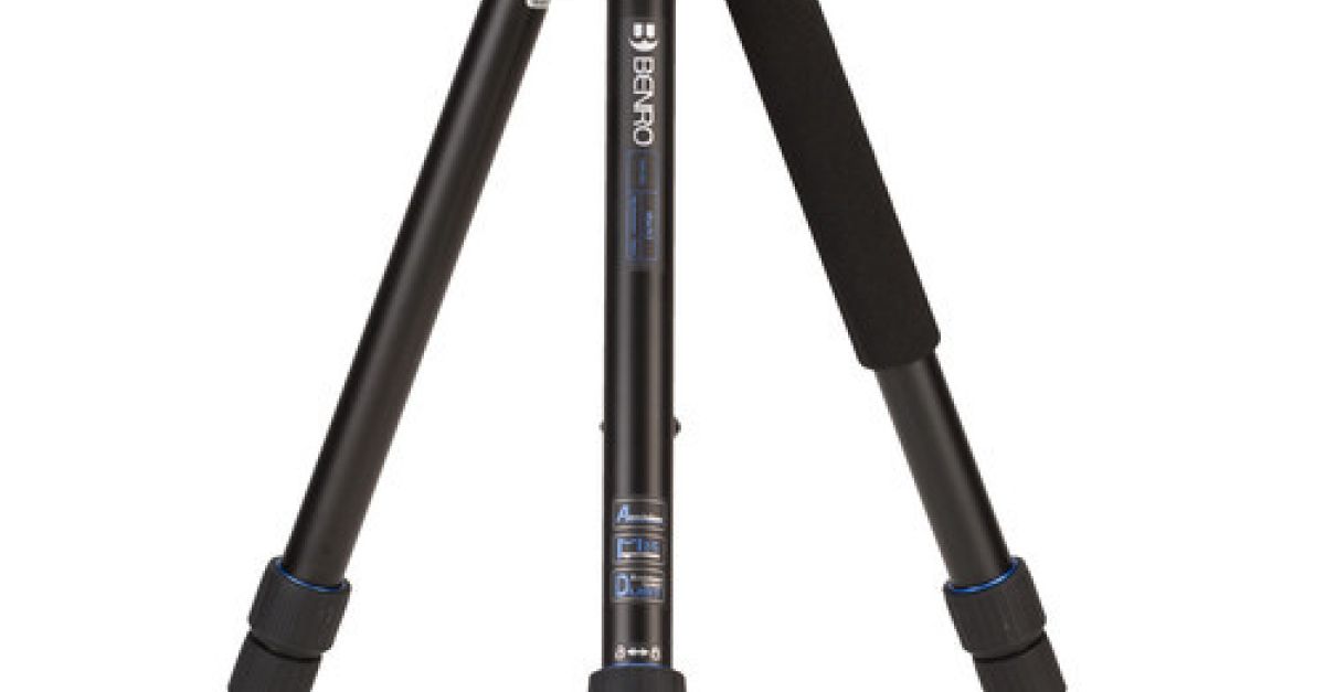 Benro TMA28C Mach3 Carbon Fibre Tripod - 4 Section - Specular