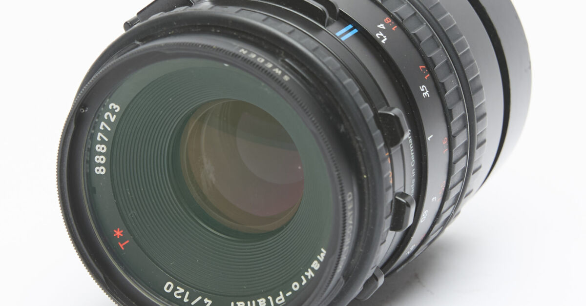 Hasselblad Carl Zeiss Makro-Plannar CFE 120mm f4 lens - Specular